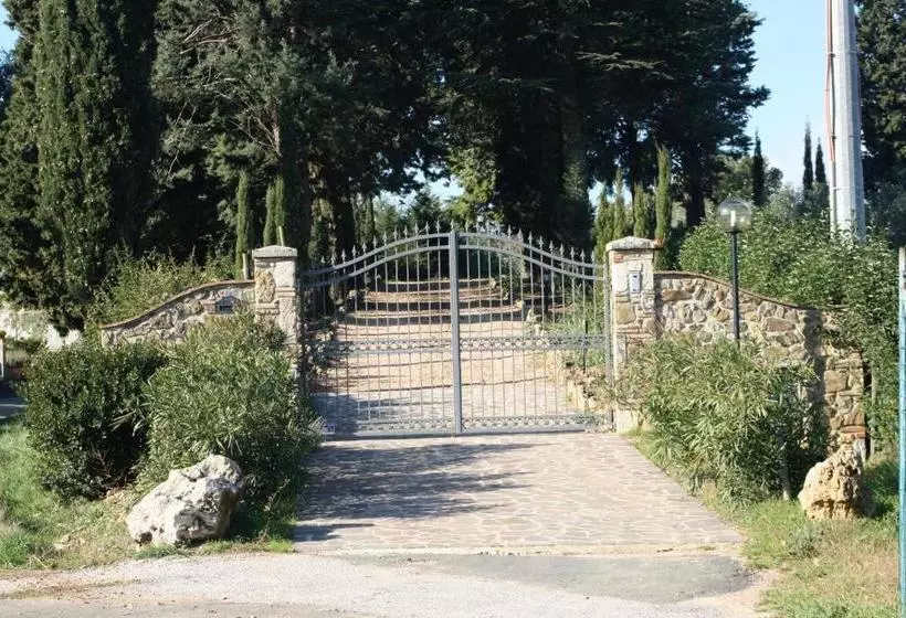 هتل Donzellino