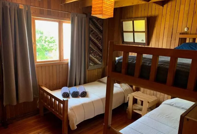 پانسیون Casa Azul Hostel