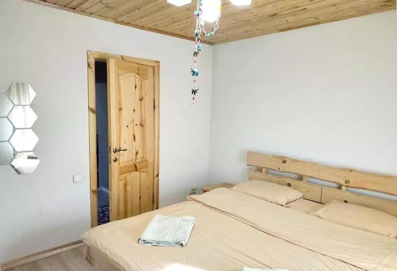 پانسیون Evergreen Guesthouse