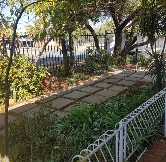 پانسیون Kgosi Lodge