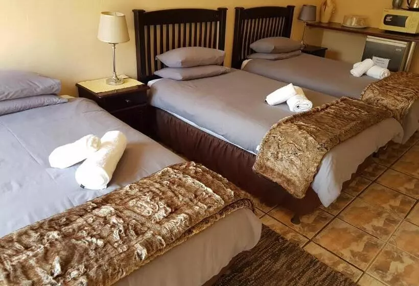 پانسیون Kgosi Lodge