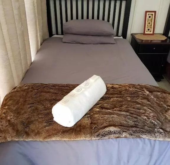 پانسیون Kgosi Lodge