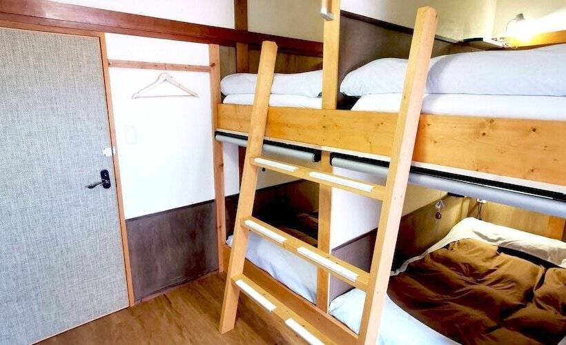 פנסיון Komatsuya