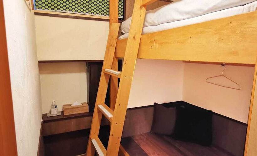 פנסיון Komatsuya