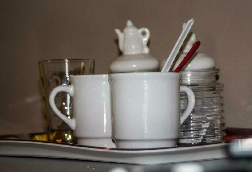 پانسیون Upi Guesthouse