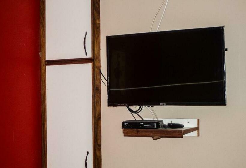 پانسیون Upi Guesthouse