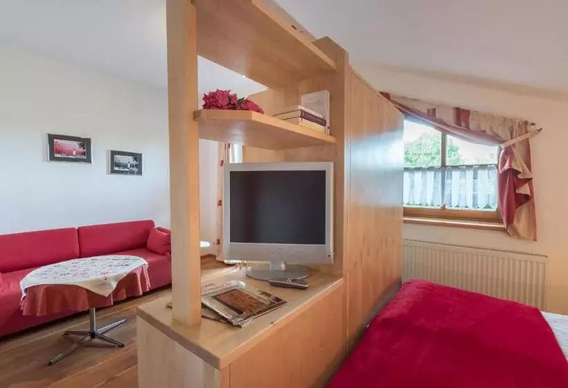 Pension Zum Ebenstein Am Donausteig