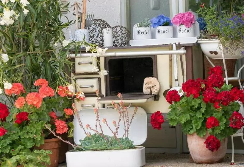 Pension Zum Ebenstein Am Donausteig