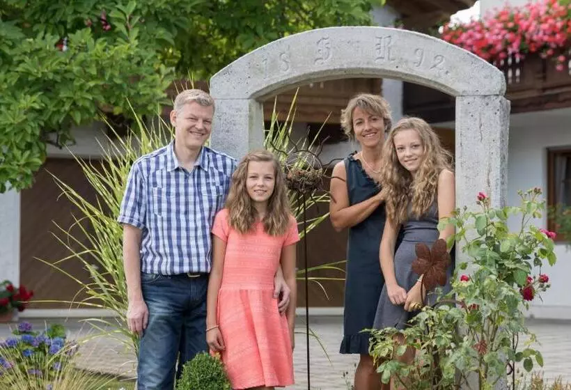 Pension Zum Ebenstein Am Donausteig