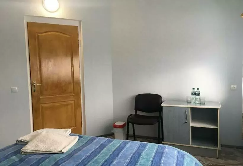 ユースホステル хостел автоскло