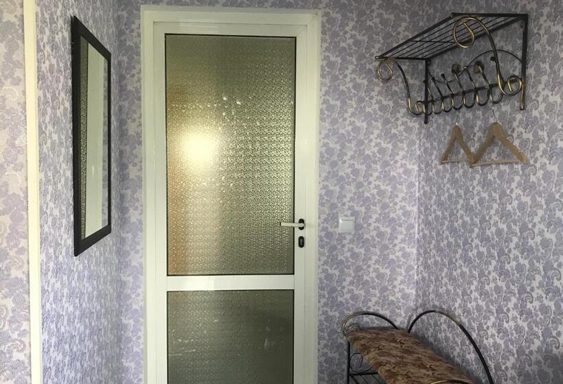 ユースホステル хостел автоскло