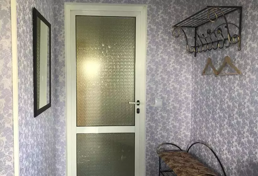 ユースホステル хостел автоскло