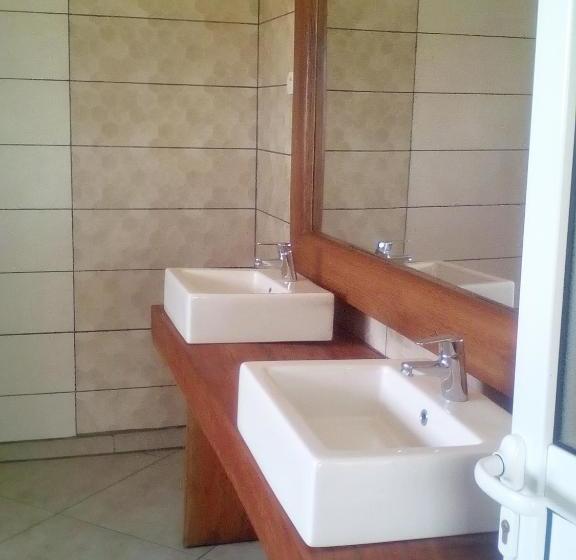 ベッドアンドブレックファースト Sahamalaza