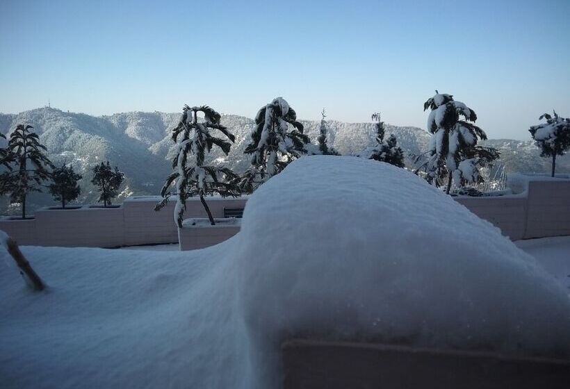 אתר נופש Spangle Heights Shimla, Suites & Residences