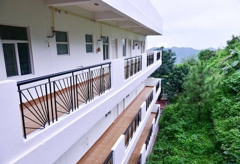 אתר נופש Spangle Heights Shimla, Suites & Residences