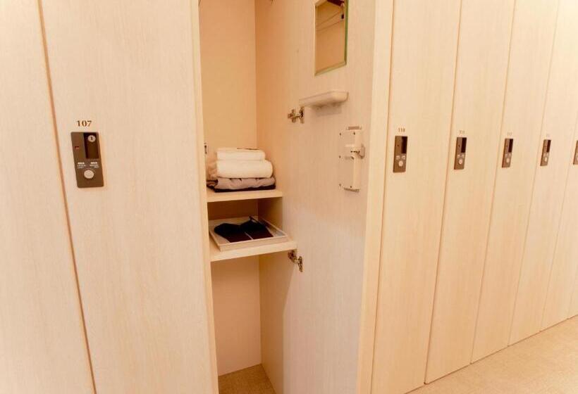 Hotel-cápsula Glansit Kyoto Kawaramachi