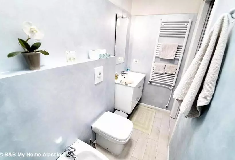 Bed & Breakfast My Home   Alassio