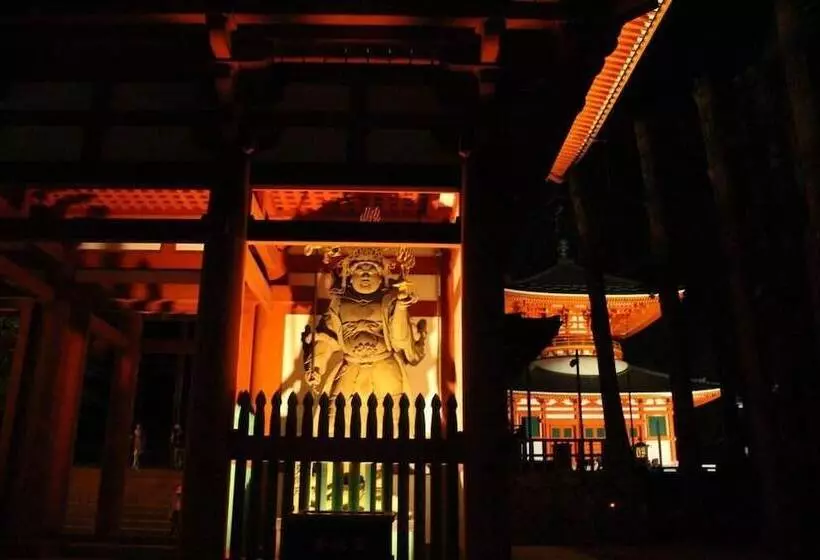 Majatalo Koyasan Guest House Tommy