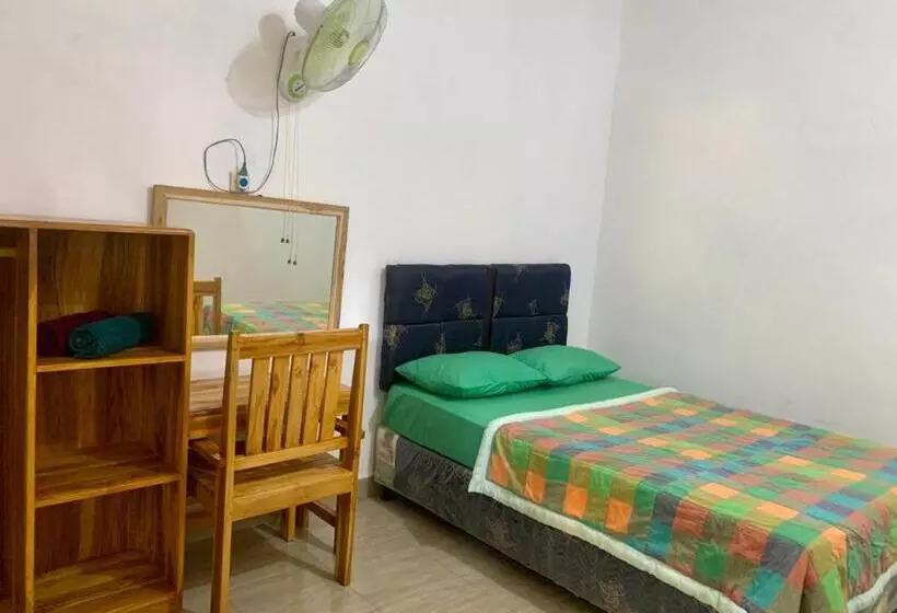 هاستل Penginapan Sedap Malam