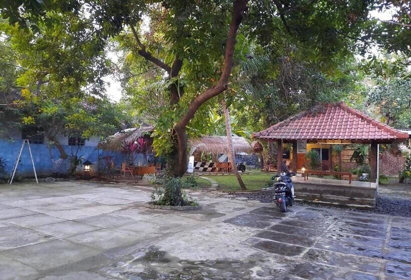 ユースホステル Penginapan Sedap Malam