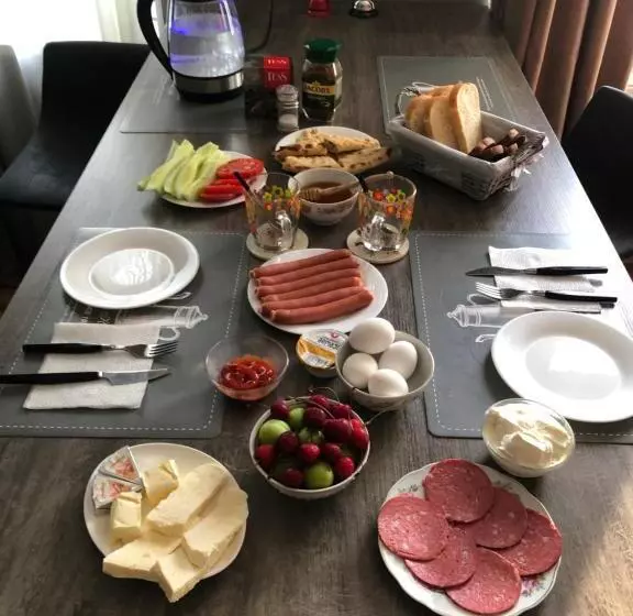 پانسیون Doors