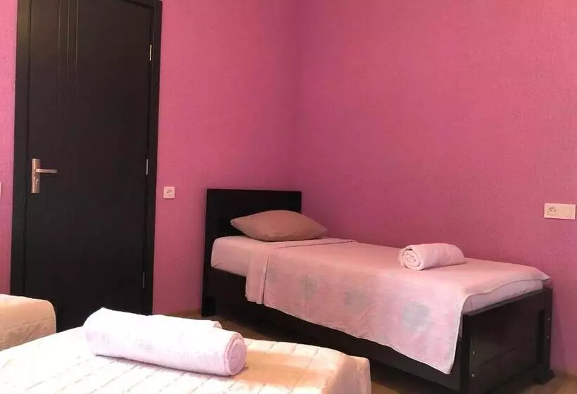 پانسیون Doors