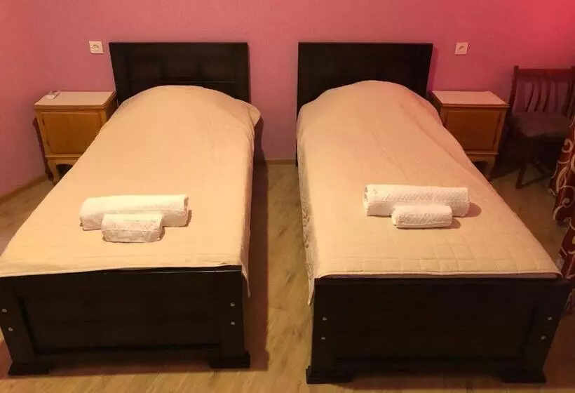 پانسیون Doors