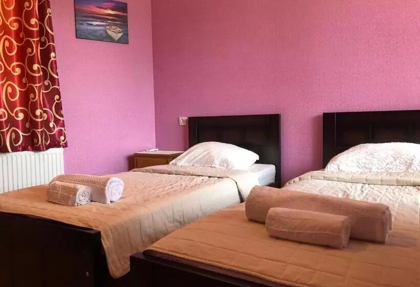 پانسیون Doors