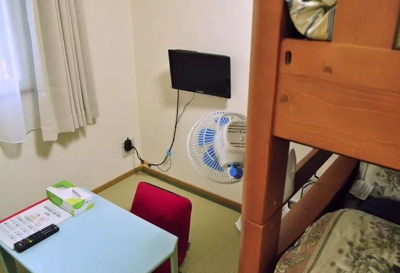 Majatalo Guest House Hide