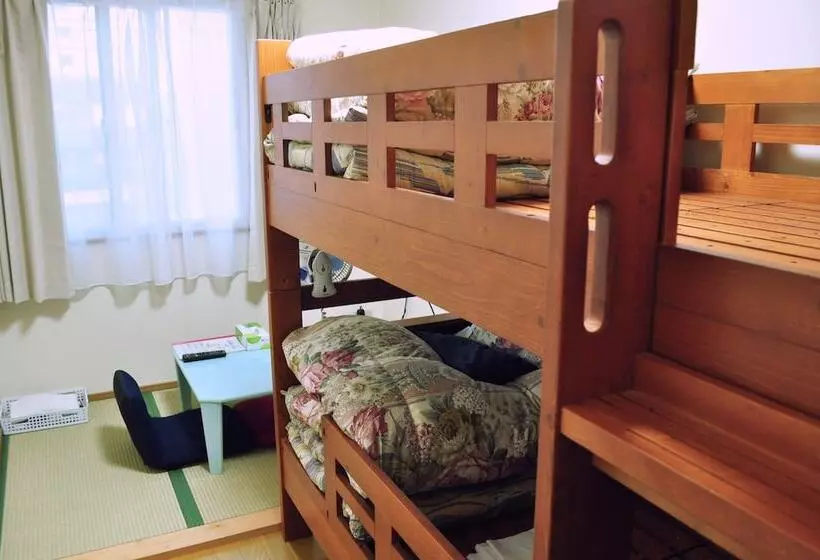 Majatalo Guest House Hide