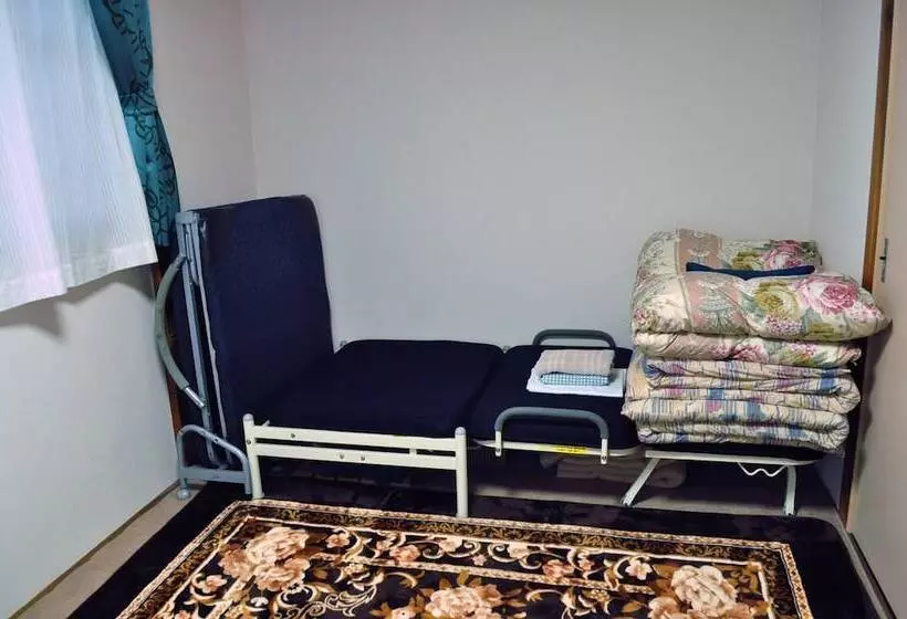 Majatalo Guest House Hide