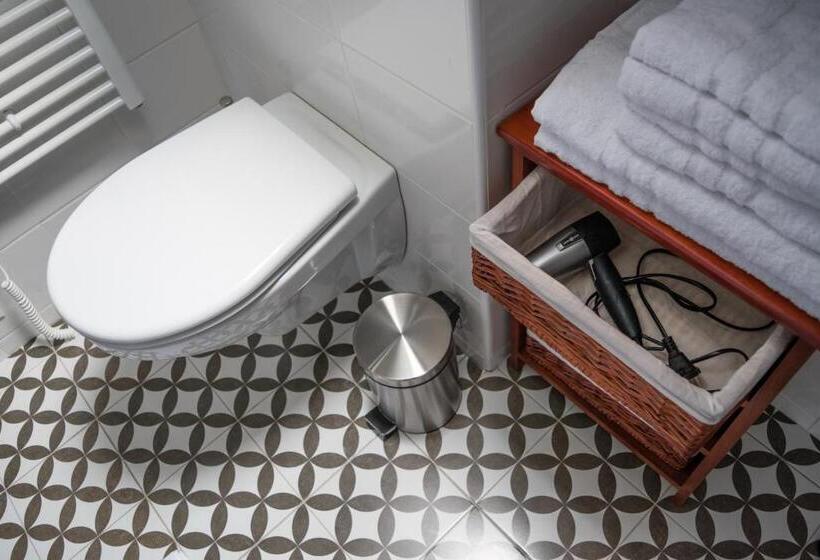 Panzió U čmeláků