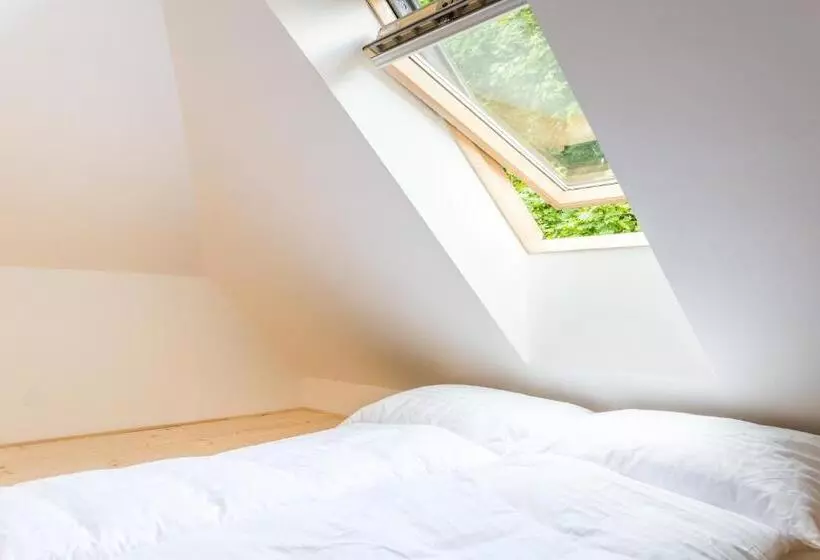 Majatalo U čmeláků