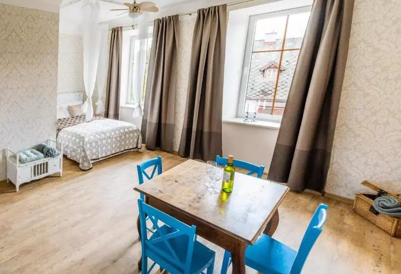 Majatalo U čmeláků