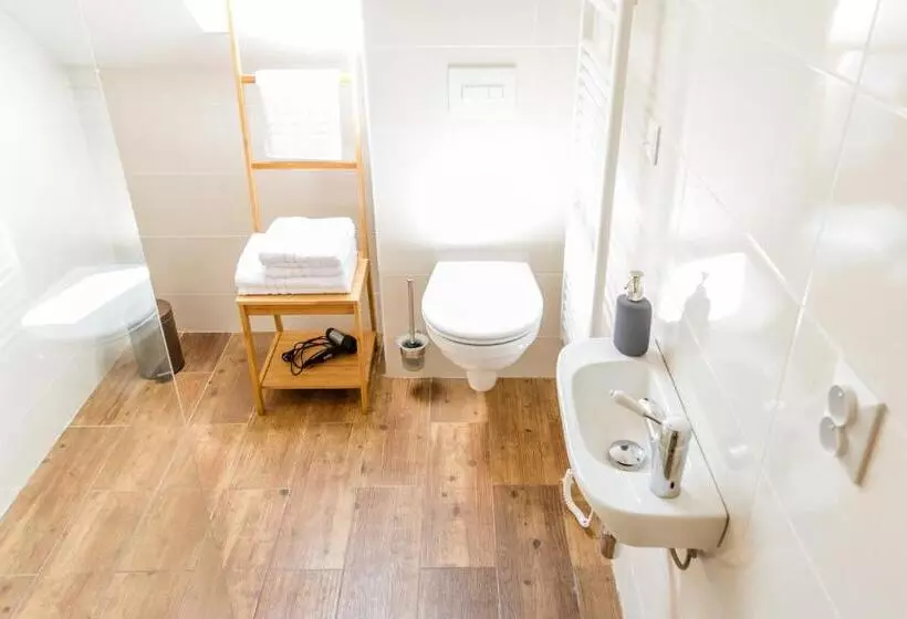 Majatalo U čmeláků