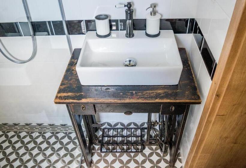 Panzió U čmeláků