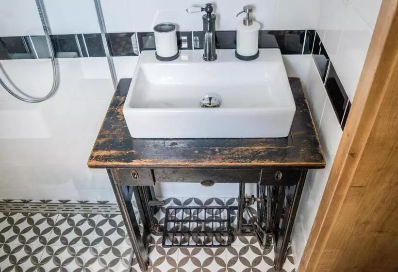 Majatalo U čmeláků