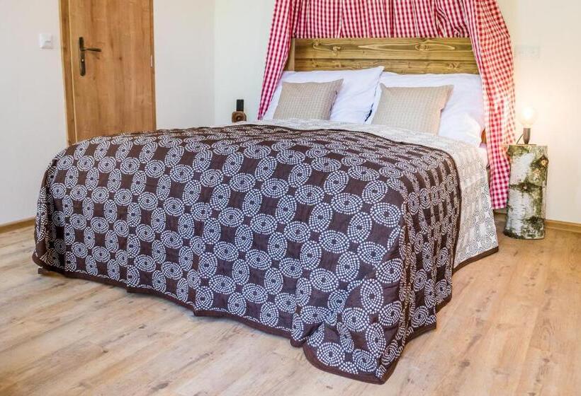 Panzió U čmeláků