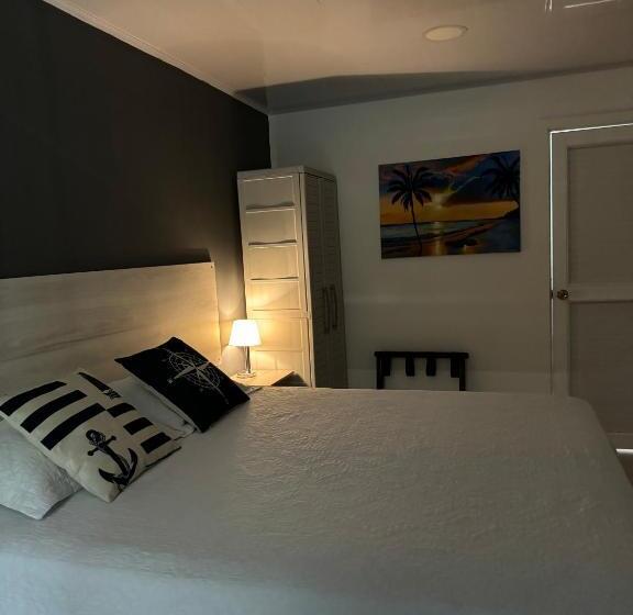 ユースホステル Camp Inn Colors Providencia