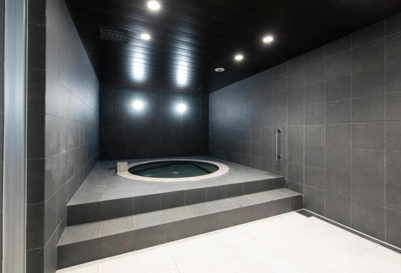 Hotel Kapsułowy The S3 Wakayama Station