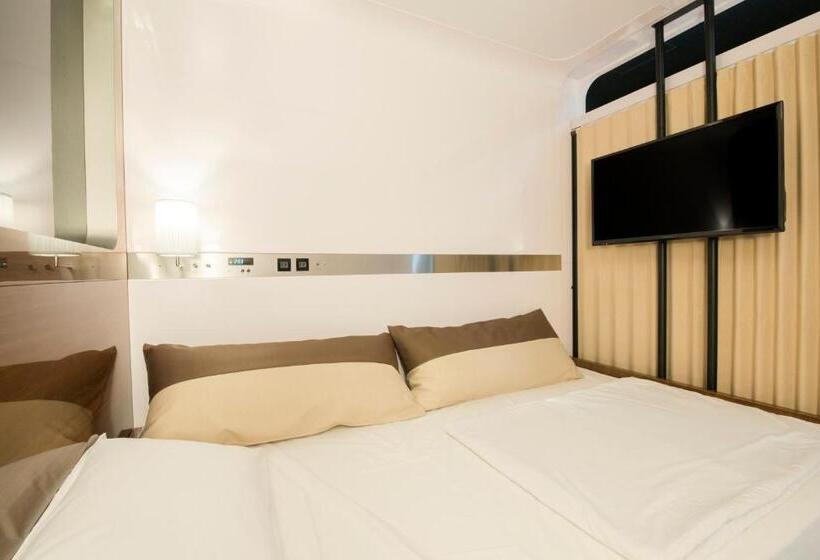 Hotel Kapsułowy The S3 Wakayama Station