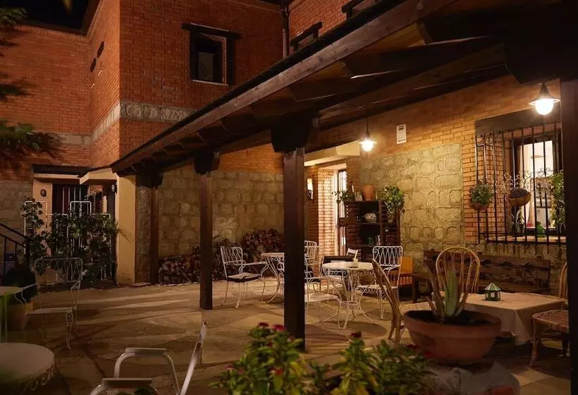 Hotelli Rural Don Burguillo