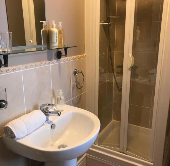 펜션 Endeavour Guest House