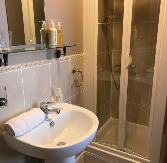 پانسیون Endeavour Guest House