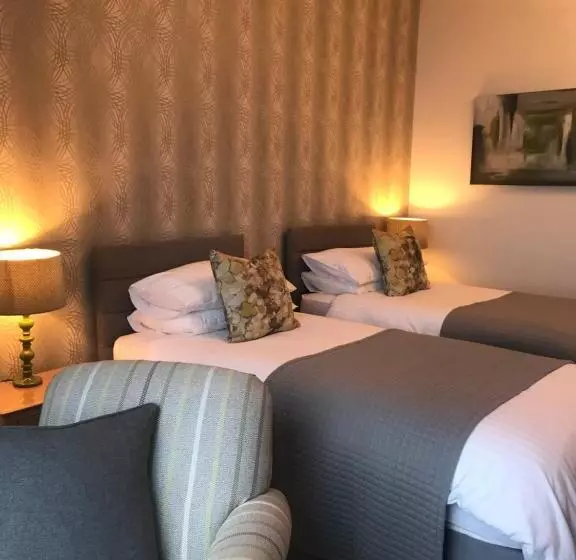 پانسیون Endeavour Guest House
