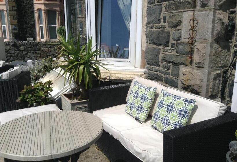 펜션 Endeavour Guest House