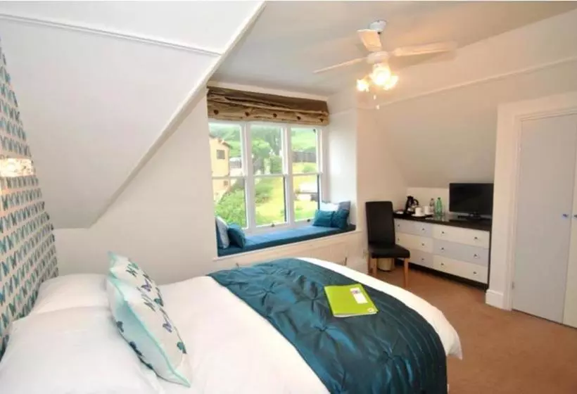 Pension Westwell Hall