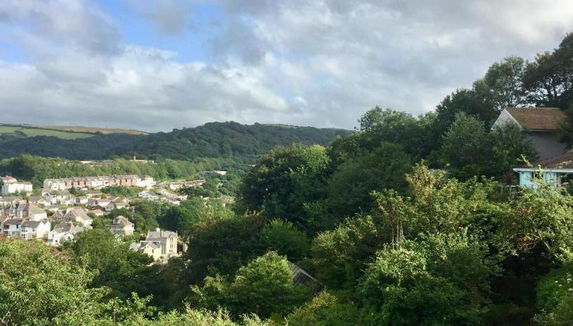 پانسیون Westwell Hall