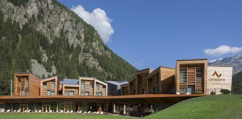 בית מלון כפרי Aethos Monterosa