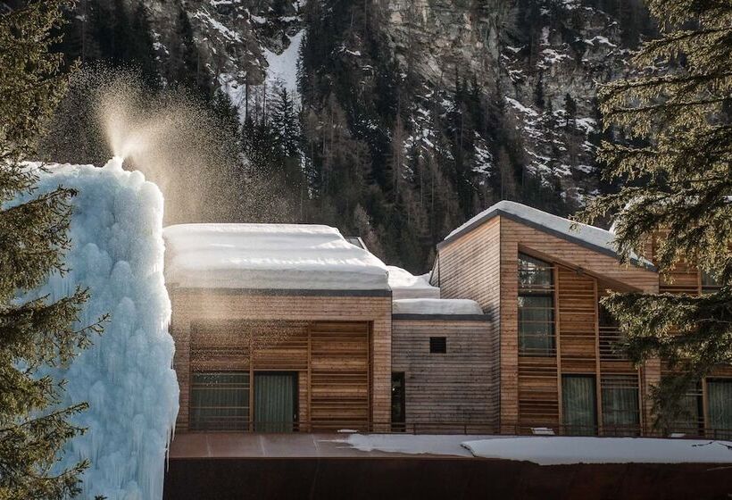 בית מלון כפרי Aethos Monterosa